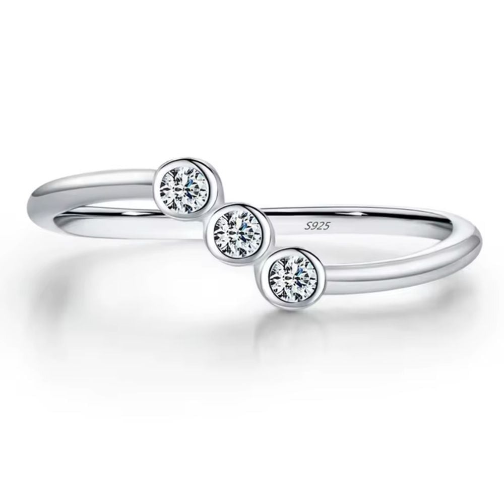 NEW 14k White Gold S925 Moissanite‎ 3 Stone Ring Modern Adjustable Band, Size 7